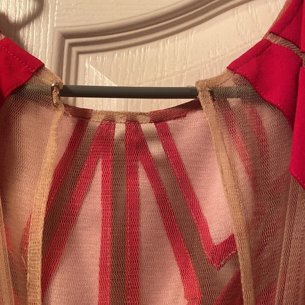 La Femme Prom/Formal Dress - red/tan lining - size 4 - Picture 5 of 5